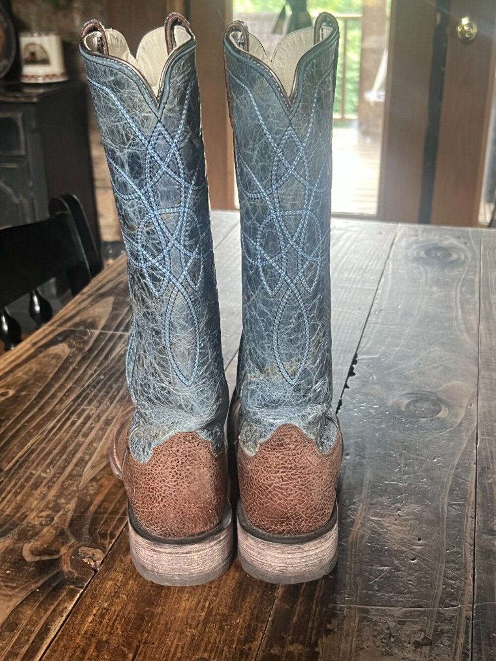 Ariat Women's Broad Square Toe Western Boots with Metallic Blue size 8.5 - Picture 3 of 7